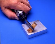 3M™重型应力打击片总成，9/16英寸x1 1/4英寸，TC 330，每箱10件