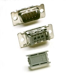D Sub 插头连接器8200系列